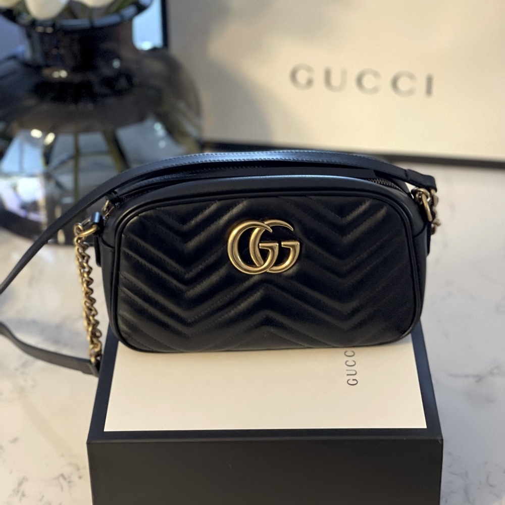 GG Marmont small matelassé shoulder bag